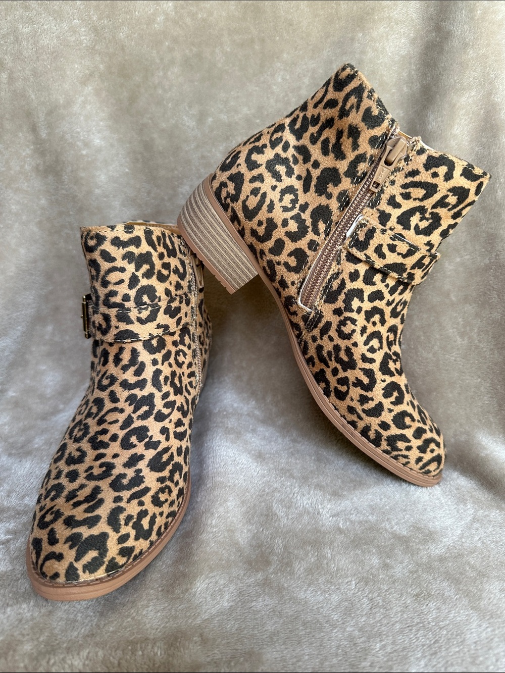 Like New L&D Leopard Print Ankle Booties in Tan & Black Kids Size 2/3 Womens 5